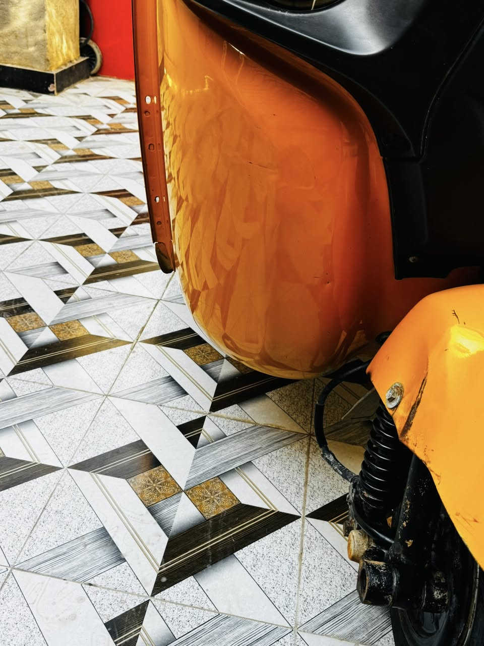 سلام عليكم تكتك موديل 2021 /شهر 11/رقم بصره بسم راعيها بصره تحويل ثاني يوم  كفاله عامه بيها بس البارد موضح بتصوير 
***********
