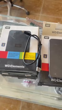 هارد خارجي • كيبل • ٤ قطع