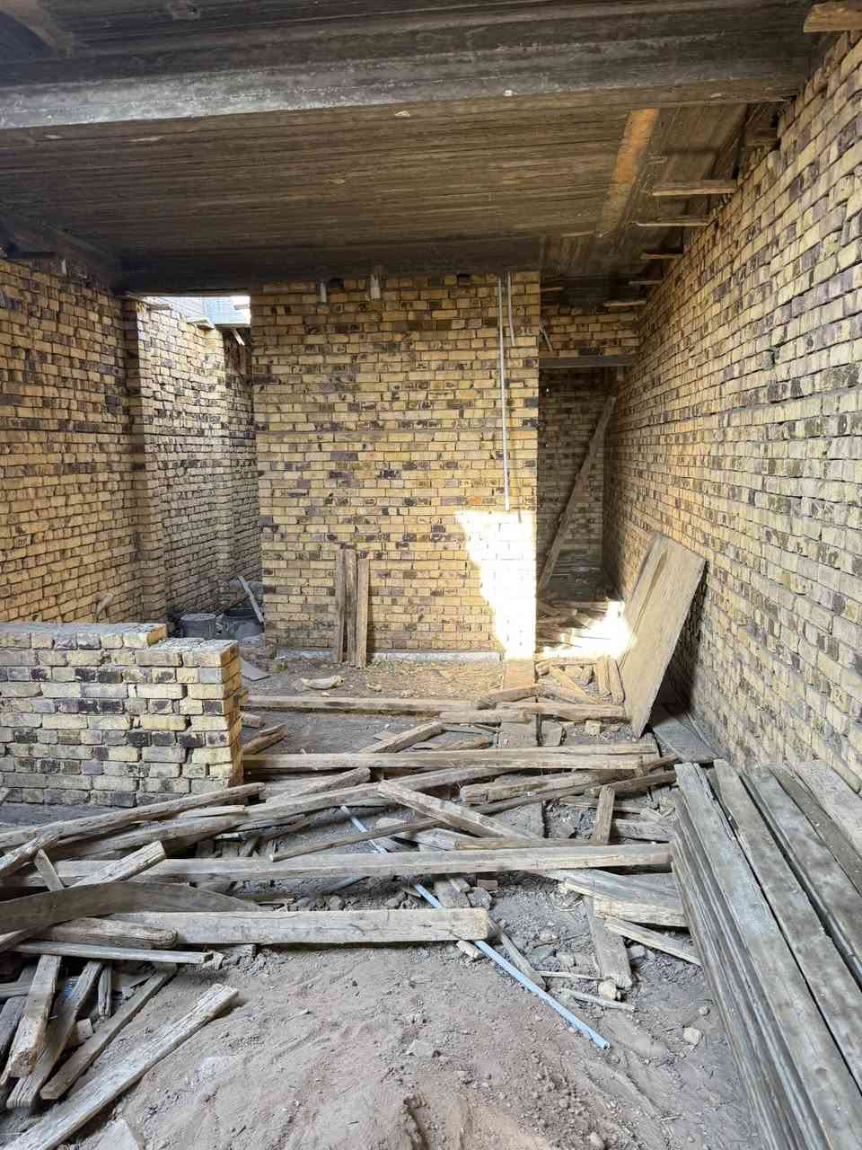 السلام عليكم بيت هيكل  ١٠٠ متر مربع واجه ٥ نزال ٢٠ كونكريت خريطه مودرن داخل مجمع الجامعة النموذجي حجي هندي تفاصيل الاتصال على الرقم فقط ***********
