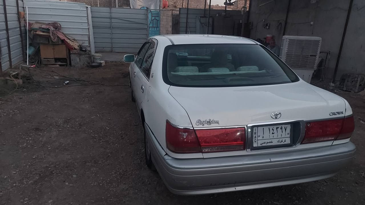 السلام عليكم ملكه موديل ٢٠٠٠رقم كركوك قرار ٤٨مدفوع كمرك وضريبه ومعممه على كافة المحافظات مكفوله من الكص والنقل ..بيها ضربه بالجاملغ الخلفي والجاملغ الامامي  باقيه بس عل الرقم  محرك فيفيتي ٤دكم تبريد قطعتين ثلاجه خلفيه برده خلفيه حداديه جديده طخم تاير جديد 
السعر ٩٠ وبيها مجال قليل ***********
