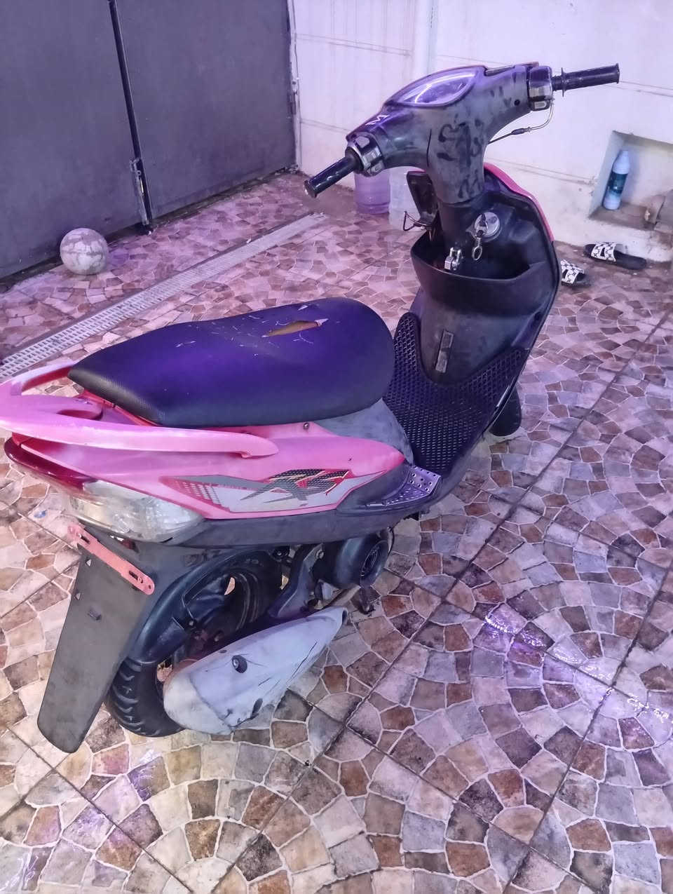 سلام عليكم ماكس عدله بلاديه ما مفتوحه كل نقص ما بيه شلعه معدل سعره 750 وبيه مجال بصيط حك الجيه مكاني حله مركز رقمي ***********
