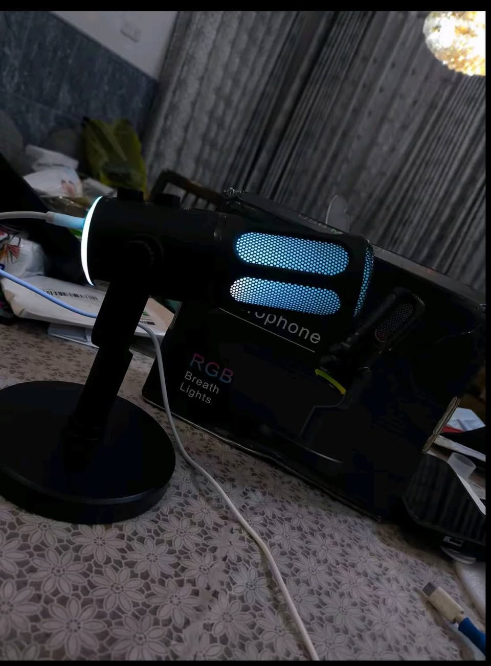 مايك منضدي وتكدر تحوله  الوان مستمره سعره 15الف فقطط *********** مكاني بابل توصيل موجود
