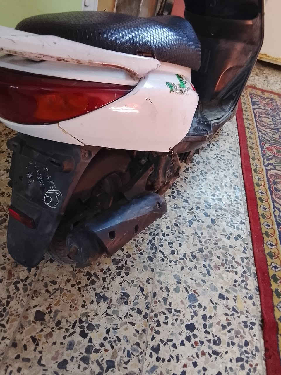 السلام عليكم دراجة بريز لبيع الدراجه نضيفه مكينه خرسه مكاني بغداد سعر 375وبيه مجال ***********
