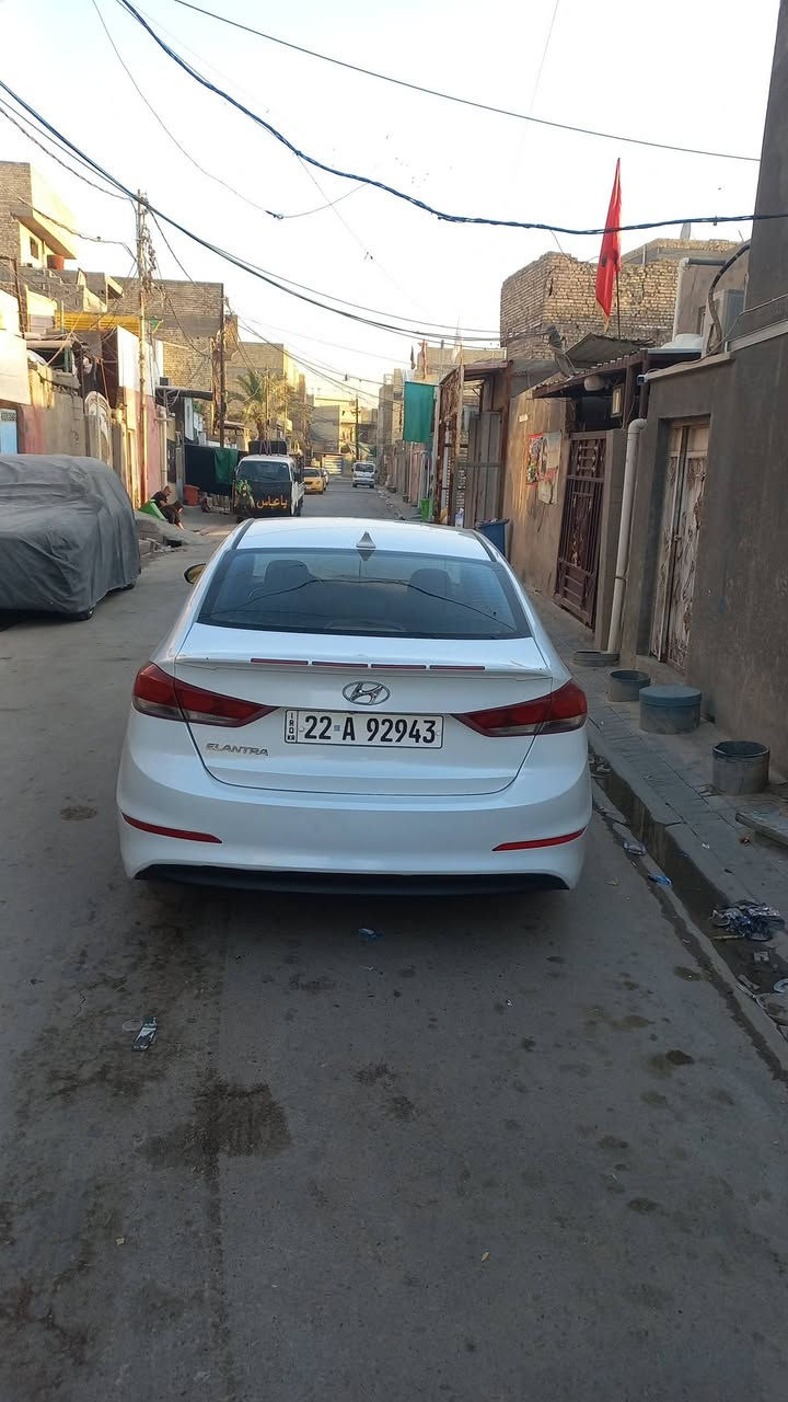 السلام عليكم الانترا ٢٠١٨ سياره جاهزه من كلشي متصرف عليه ولا الف دينار سياره رقم اربيل بسمي 
رقم انكليزي هزه جديده سنويه ٢٠٣٠ كير المرغوب مكينه ٢٠٠٠ دوش المرغوب تخم تاير جديد سلف جديد باتري جديد دينمو جديد تبريد خير من الله حساسات جانبيه رادار تحكم استيرن جاهزه من كلشي حادثهه بنيد وجاملغ الأيمن بدون داخل بس لغد وبيهه مكانات بس كلير اثر تكشير الصدفي تعرفون يكشر بل تكم بدايت القماره فقط كلير لا معجون ولا شي السعر ١١٣ ورقه وبيهه مجال الله يشهد احتاجت فلوس وراح ابيع  ماكو هيج سعر بل نسبه لهيج سياره جاهزه اقره المنشور واتصل والشراي عله راسي  *********** موجود واتساب
