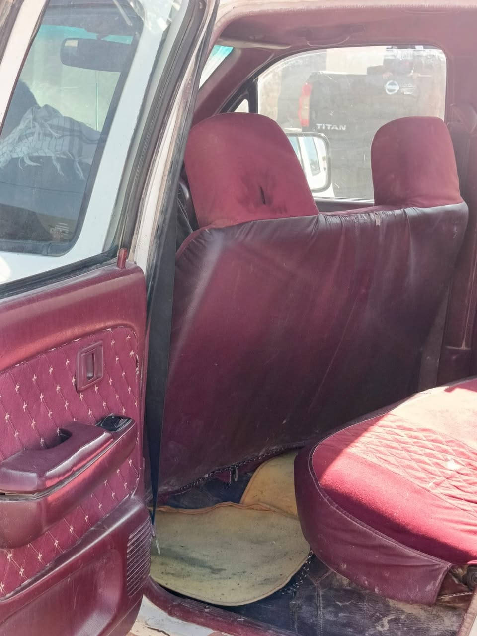 سلام وعليكم  سياره تيوته دبل موديل 2003 رقم انبار فحص سياره مرتجيه قليل سياره  كير او محرك شرط سياره كدامكم او كعدته حلوه السعر 60او بيه مجال له طيبين ول مو شراي لا ايدك


**إذا كنت صاحب هذا الإعلان وتريد حذفه لأي سبب، رجاءا أرسل رسالة إلى الدعم الفني**