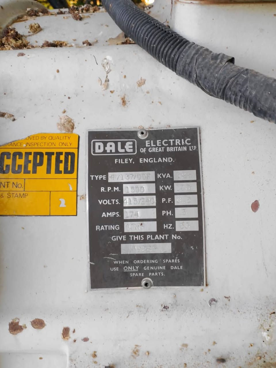 � للبيع مولدة DAF أوروبية

* النوع: DKA1160 G
* القدرة: 125 KVA
* محرك DAF 6 سلندر خطي  
* المحرك شرط وغير مفتوح
* بدون بخار
* صرفية وقود قليلة
* شغالة وجاهزة للعمل
* الموقع: كركوك

💰 السعر: 40 ورقة و بي مجال
 ***********
