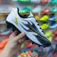 حذاء رياضي • جلد • مقاسات ٤٠-٤٥