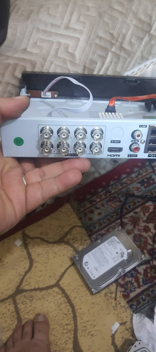 السلام عليكم
دفي ار اسوار ٥ميكا ٨جنل مع ٤كامرات دهوا الأصلي 
كامله مع شاحن والوايرات ٤
السعر ٨٥الف بغداد الكريعات


**إذا كنت صاحب هذا الإعلان وتريد حذفه لأي سبب، رجاءا أرسل رسالة إلى الدعم الفني**