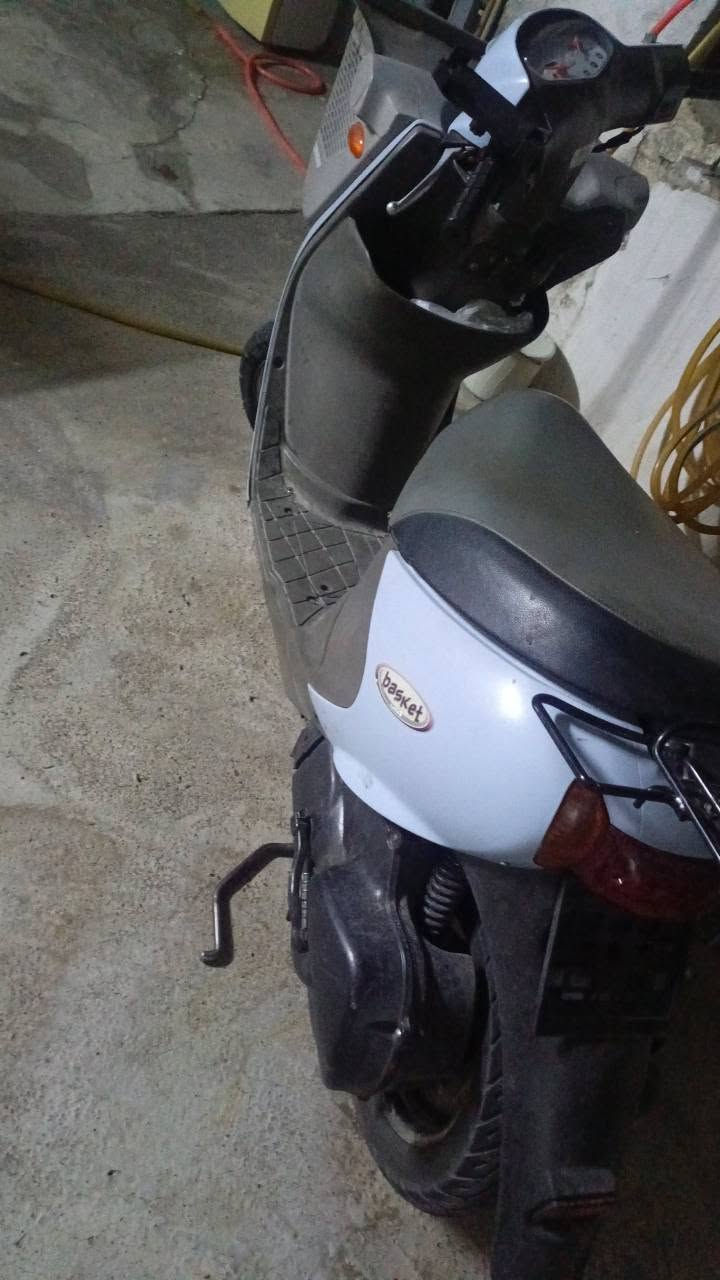 ماتۆڕ سازوکی یابانی زۆر خاوێنە مەکینەی نەکراوەتەوە نۆزڵە زۆر مەزبوتە 50cc بەشەرتی فەعس 550 هەزار و مامەڵەیەکی کەم شوێن هەولێر أربيل, العراق


**إذا كنت صاحب هذا الإعلان وتريد حذفه لأي سبب، رجاءا أرسل رسالة إلى الدعم الفني**