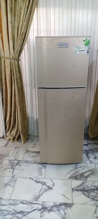 ثلاجه شغاله مامصلحه ابد حجم 14 البيع سعر 150بيه مجال مكان بغداد بل كما...
