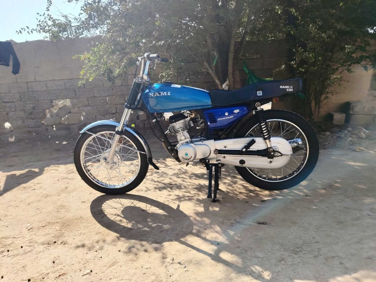 دراجه البيع انتنس اوراق مديل 17.***********متواجد واتساب
