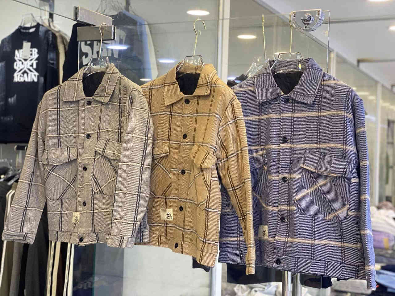 يا الله تم وصول قمصله نفخ قمصله شطرنج جاكيت صوف
سعر فوك بلاش 15الف فقط توصيل موجود
عنوان ديالى دلي عباس مقابيل جامع عمار بن ياسر 
هله بيكم ***********وتساب
