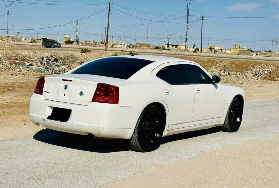 جارجر  ادوات مديل. 10 سياره جاهزه محرك ٣٦٠٠
خليجي
كصه جنطه 
تبريد تدفئه
متومه اصولي سنويه تنتهي٢٠٢٨ سعر 42 وبيها مجال للشراي مكاني البصره

0770 875 2332
