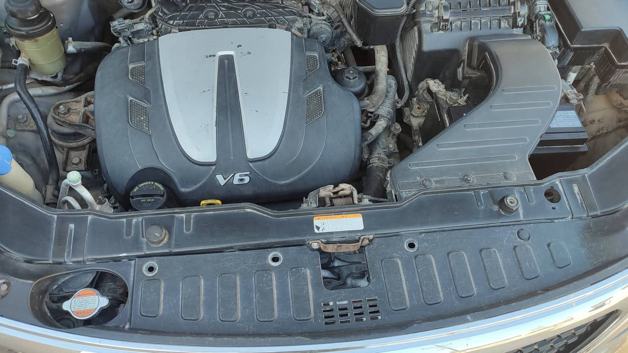 السلام عليكم سورنتو 2011 أمريكي حادثها بنيد فقط مكينه 6
سبعة راكب تبريد 3 قطع 
فول مواصفات رقمها بغداد 
السنوية لحد 2027 باسمي تحويل ثاني يوم 
السونار موجود بالصور 
الصدر الخلفي نص عمر وعوزها كم شغلة بسيطة 
السعر 137 وبيها مجال 
مكاني كوت ***********
