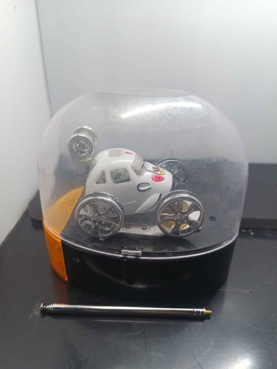 سيارة صغيرة جدا تحكم عن بعد بواسطة الشحن السريع، اصغر من كف اليد العلبة نفسها ريموت كنترول، ب 10 بس
توصيل 5 لكل المحافظات بغداد, العراق


**إذا كنت صاحب هذا الإعلان وتريد حذفه لأي سبب، رجاءا أرسل رسالة إلى الدعم الفني**