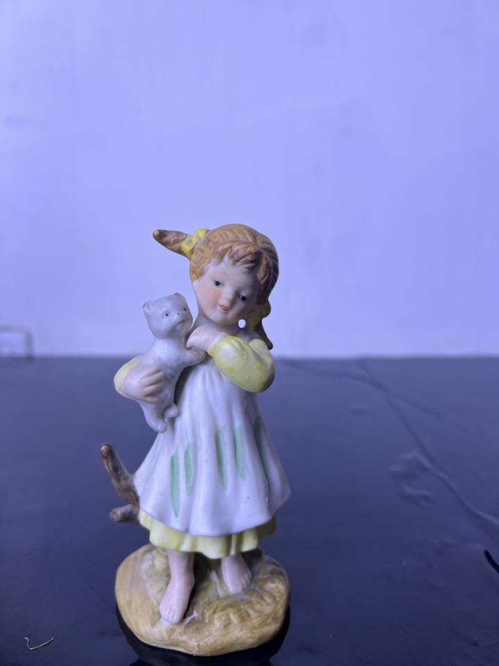 متوفر
تحفيات جميله 

كل قطعه وسعرهه 

للاستفسار ***********

يوجد توصيل الى جميع المحافظات
