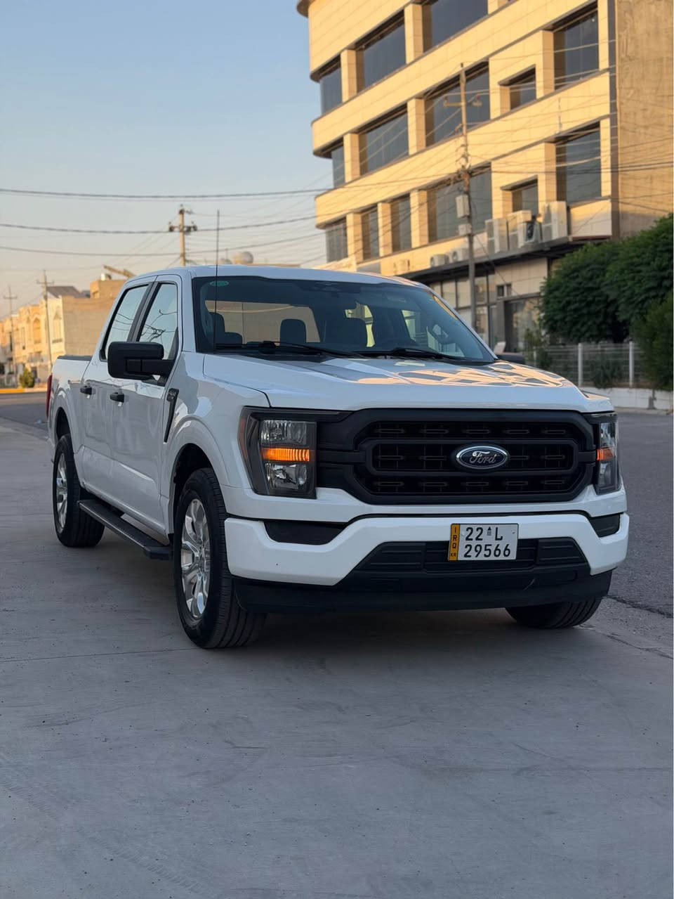 السعر السياره :-265$ورقه وبيهه مجال 
فورد F-150-Ford
موديل. 2023
ماشية. 63 الف 
محرك. 8 سلندر
تو ويل. 2*4
باب طويل بدي قصير المرغوب
جاملغ صبغ مكانين تعديل بارد 
بدون ارباك بدون دواخل. 
 رقم شاصي بالمنشور
رقم اربيل. فحص هزه سنويه كلشي جديد
***********/*********** أربيل, العراق
