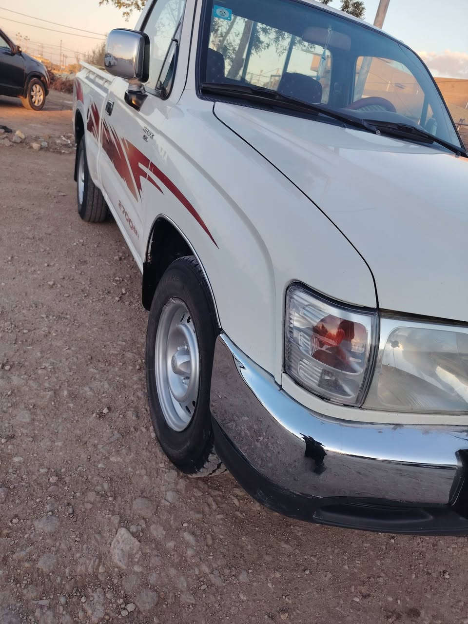 السلام عليكم للبيع بيكم موديل 2004 سنويه 2029بسمي سياره مكفوله كفاله عامه سياره مكفوله كير شاصي  محرك حداديه تخم تاير جديد كهربايات كله شغاله تبريد شغال سياره جديده السعر 118 المكان الديوانية تصال على رقم ***********
