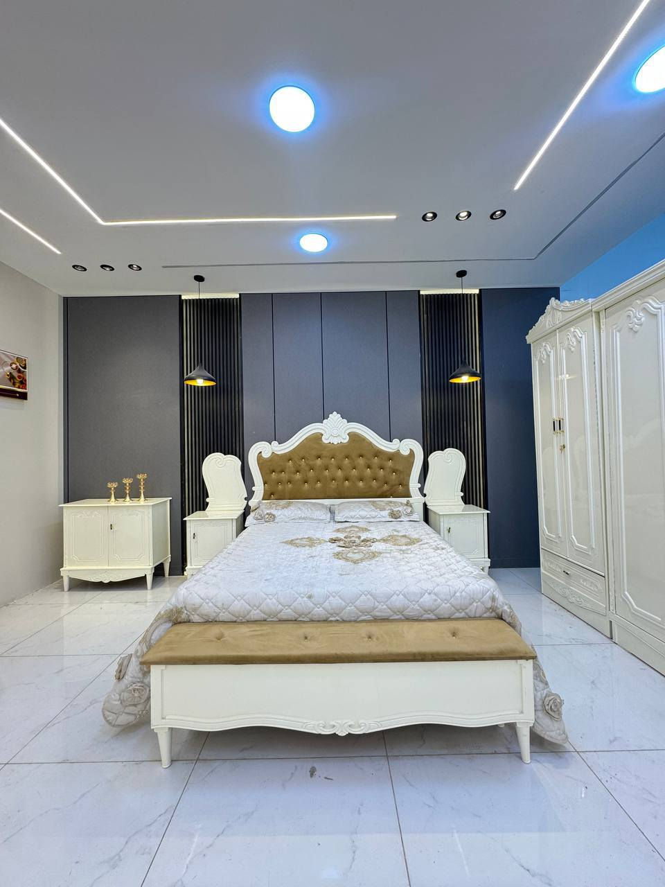 الحمال الفكتوري وجمال غرفه الاميره 
ثاج عراقي وبمليون الف فقط


**إذا كنت صاحب هذا الإعلان وتريد حذفه لأي سبب، رجاءا أرسل رسالة إلى الدعم الفني**