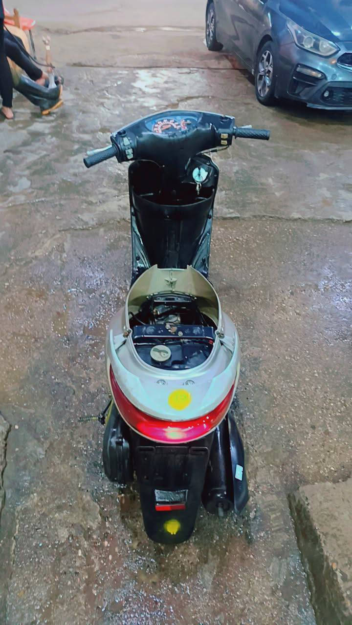 السلام عليكم
دراجه بريز مال رمبه مكفوله كفاله عمامه صار شهر من اخذته من الرمبه
نزلته بيدي الدراجه 
كابريتر بلاديه مكفوله
اشاير مختمه رقم واحد
نكره سلف 
هندر واحد 
لايت عالي ناصي 
مكينه بلاديه برغي ممفتوح بيه
الدراجه ابد مواصله مصلح 
جيب فيتر وتعال افحص 
لا تنقيص ولا تبخير 
السعر 750 
العنوان بغداد شارع المغرب 
الرقم ***********
