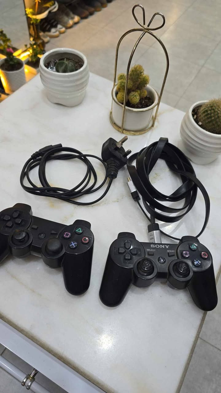 عندي سلم اسود كامل ملحقات مع جوستكين و ١٠ العاب السعر ١١٠
عندي فات ابيض كامل ملحقات مع جوستكين و ٤ العاب ب ١١٠ الف
مع جهاز بسي محمول بلي ٢ شغال
وحهاز محمول بلي ١
متوفر توصيل لكل مدن العراق


**إذا كنت صاحب هذا الإعلان وتريد حذفه لأي سبب، رجاءا أرسل رسالة إلى الدعم الفني**