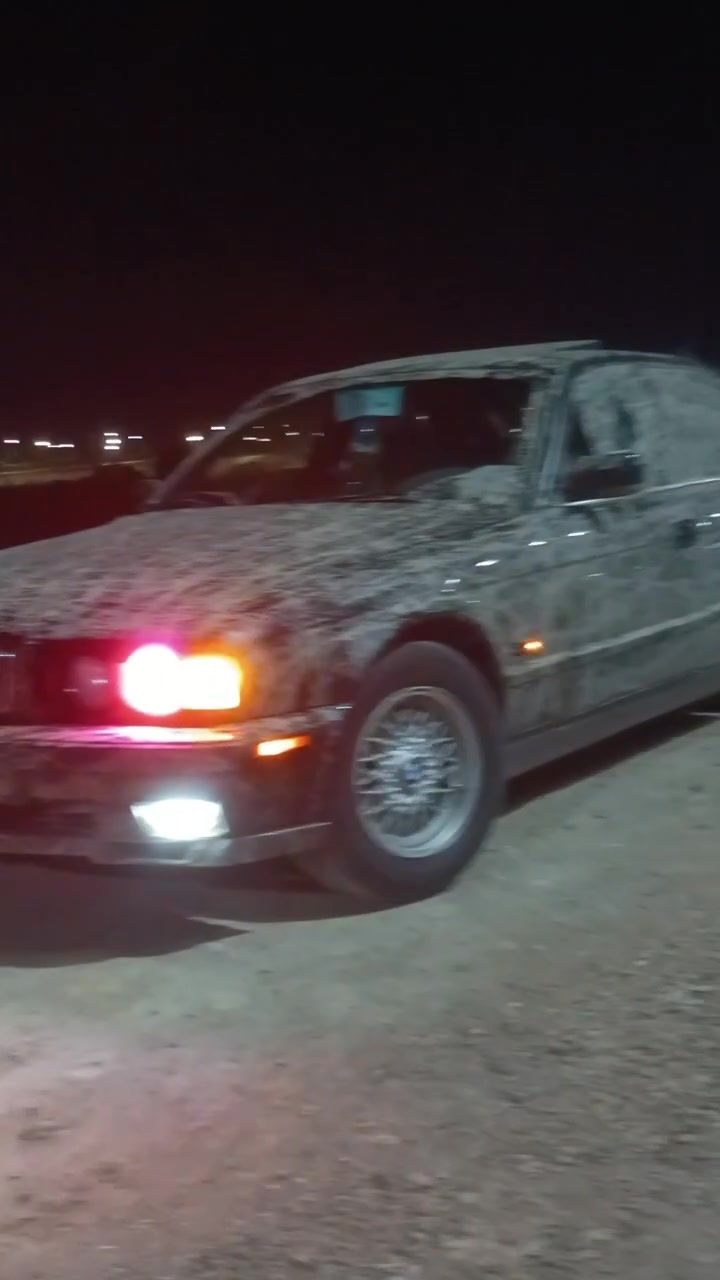 يالله
بي ام دبليو موديل 19 حجم535 السياره كامله وجاهزه ونصبته كلش حلوه كير ومكينك بل كارتون وكشره خير من الله كلشي شوف العين ناشر صور واضحه وفيديوهات 
سياره تحويل ثاني يوم مكاني الانبار الخالديه السعر 55 وبيه مجال قليل اي ستفسار اتصل اني حاضر *********** ولا تنسون الصلاة هل نبي
