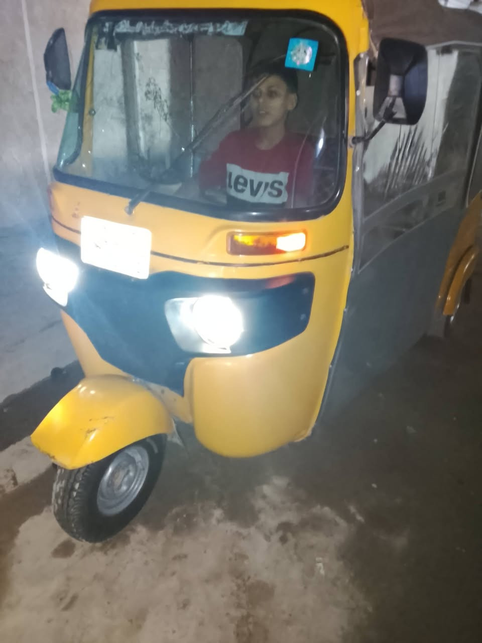 السلام عليكم تكتك 2018 شهر 10 مكينه مال عشرين خير من الله لاتبخير ولاتنقيص كهربائيات جديده نكره سويج كبل للشارع السعر خاص بيها مجال الطيبين مكاني بغداد كشر معمر تكتك مال شغل  كبل للشارع ***********
