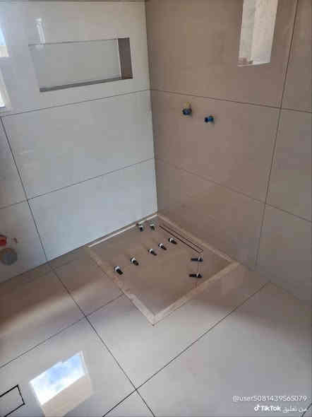 جوا سوك ب7الاف دينار لمتر شغل هندسي ويرضي الله نشتغلك كافه نواع السيراميك يوجد كادر ذو خبرة *********** بي وتساب
