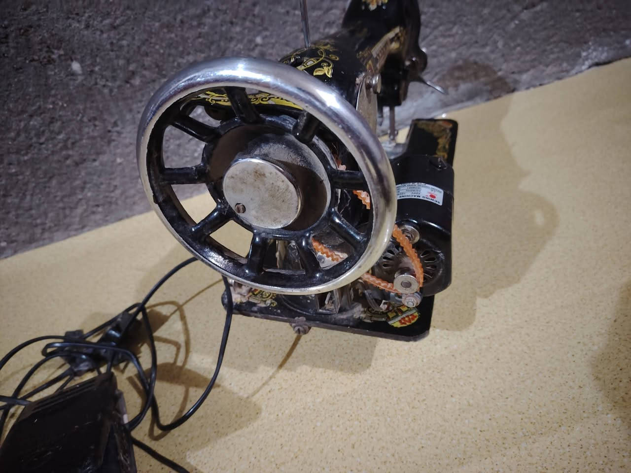 السلام عليكم
مكينه خياطه ام الفراشه الاصليه نضيفه وشغاله شرط ما مشتغلين بيها مضمومه هيه وماطورها كهرباء
كرمه بني سعيد
سعرها ٤٠ الف


**إذا كنت صاحب هذا الإعلان وتريد حذفه لأي سبب، رجاءا أرسل رسالة إلى الدعم الفني**