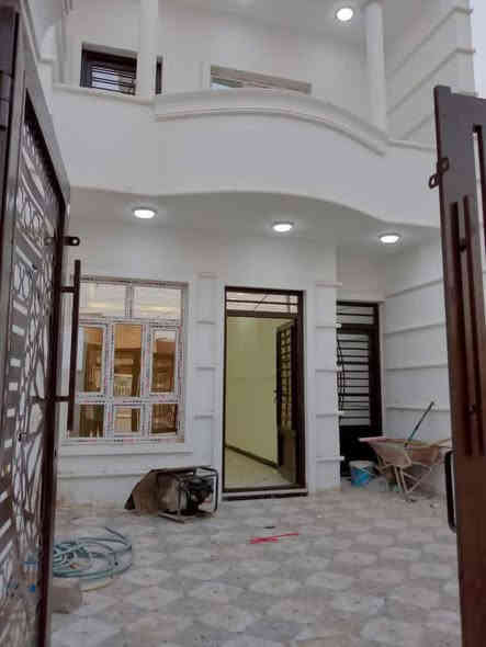 دار للبيع 150م 
     القادسية شارع قطعة 500  
📍خلف ثانويه الميسلون 
طابقين 4 نوم درجة اولى  بناء زير  
الطابق الاول 
👈 2 نوم استقبال مطبخ صاله صحيات داخل وخارج ارضية بورسلين سقوف سحب مغربي  
الطابق الثاني 
👈 2 نوم  باللكون صاله صحيات  ارضية بورسلين سقوف سحب مغربي   
للأستفسار 
خاص او واتساب 
***********
***********
