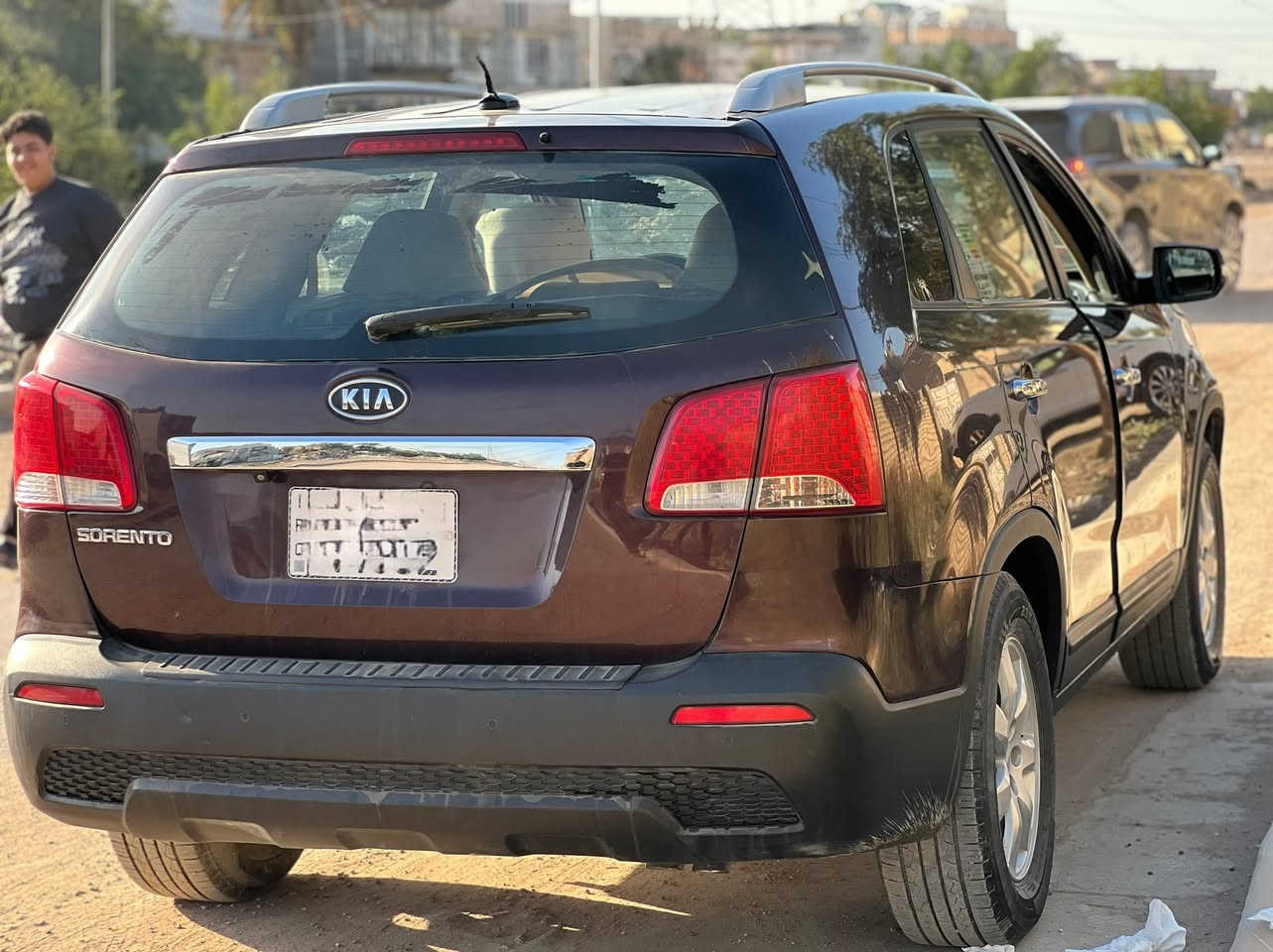 سلام عليكم للبيع سورنتو 2012 وارد امريكي سياره حادثها فقط جاملغ والبنيد والباقي مكفول ماشيه 143 مكينه 4 سلندر  رقم دولي باسمي موصفات عاديه وسياره آჂ̤ نقص مابيها كامله للخير سعرها 125 وبيها مجال قليل مكانها بابل 
***********
