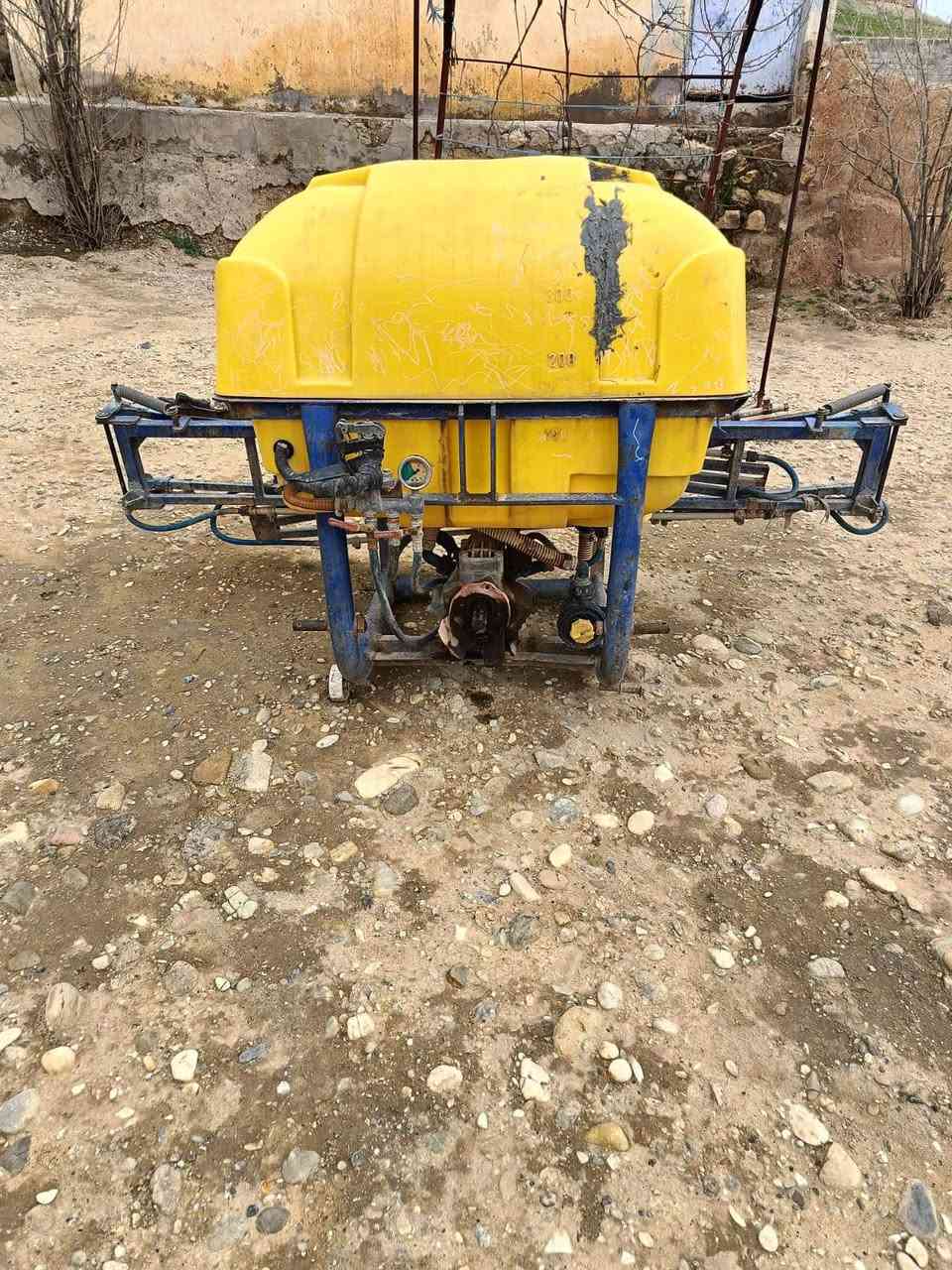 للبيع الحجم 400 ***********
