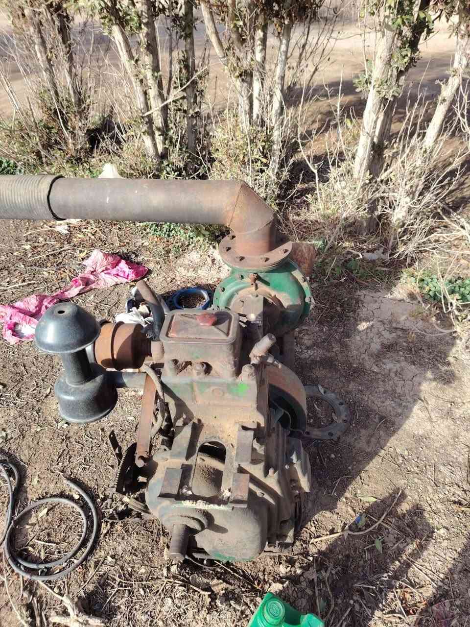 السلام عليكم ماطور للبيع شغال وشرط الماي السعر 300 وبي مجال المكان واسط الاحرار ***********
