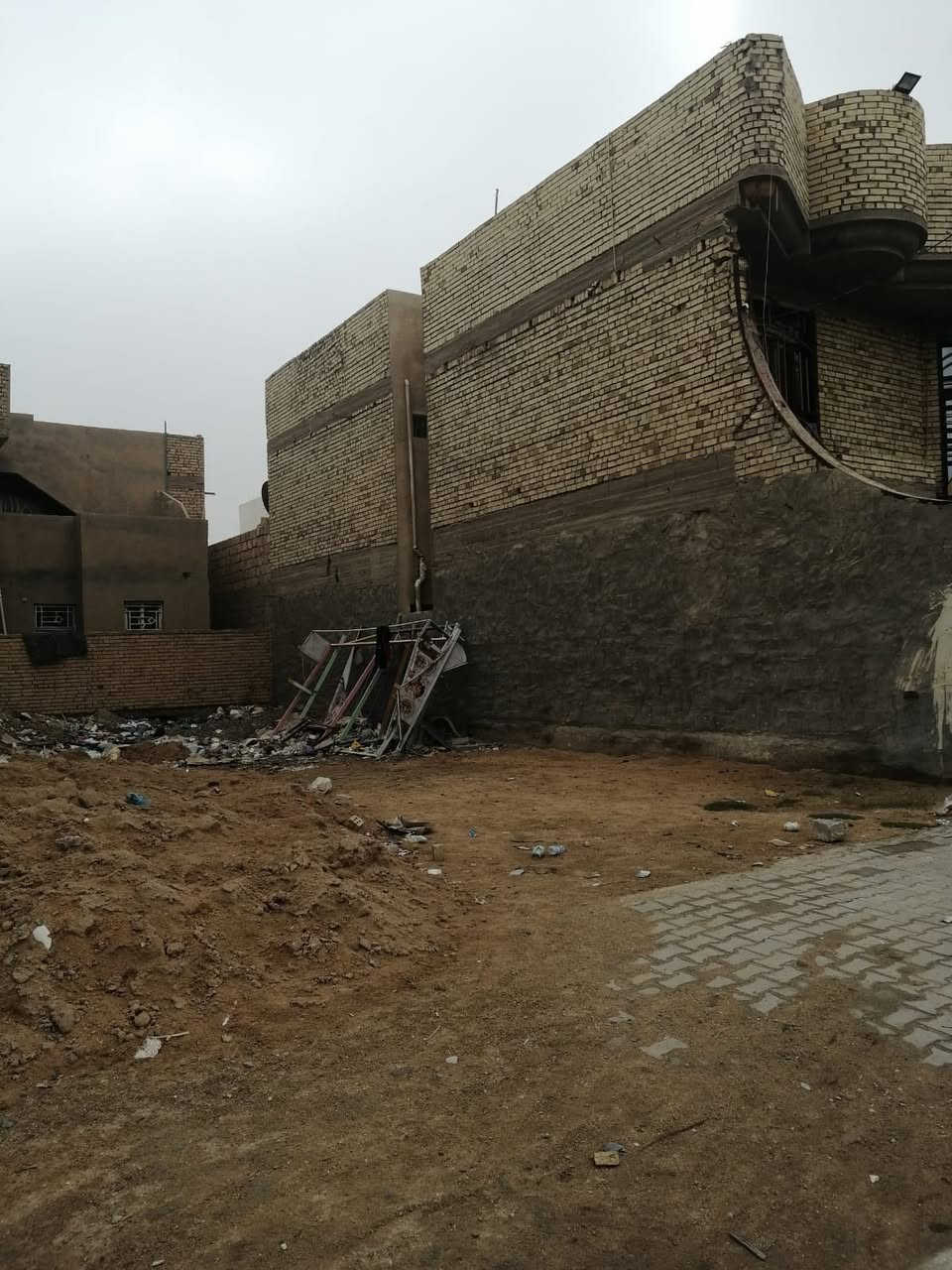 قطعة ٢٢٠ متر حي الرسالة الشارع العام الفاصل بين حي الرسالة والمدينة الرياضية مباشرة مقابل المدخل الجانبي للمستشفى التركي السعر ٢٨٠ مليون
للاستفسار ***********
