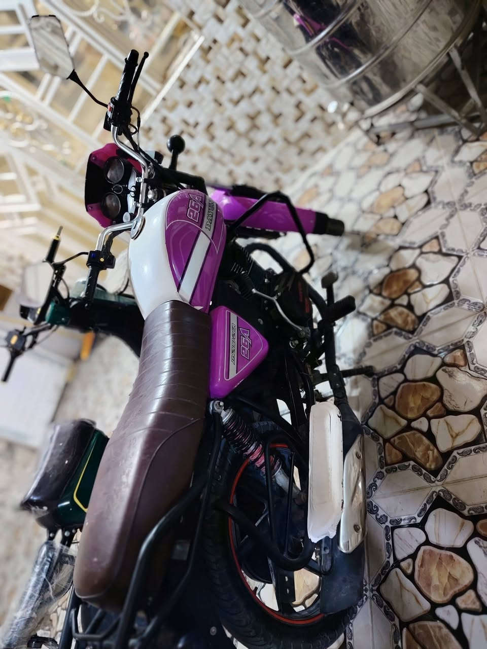 سلا عليكم
دراجة نوع دايون للبيع موديل2024 مرقمه من شركة سيزر دشبول إلكتروني لايتات زنون الدراجه خير من الله مفوله
الرقم ***********
