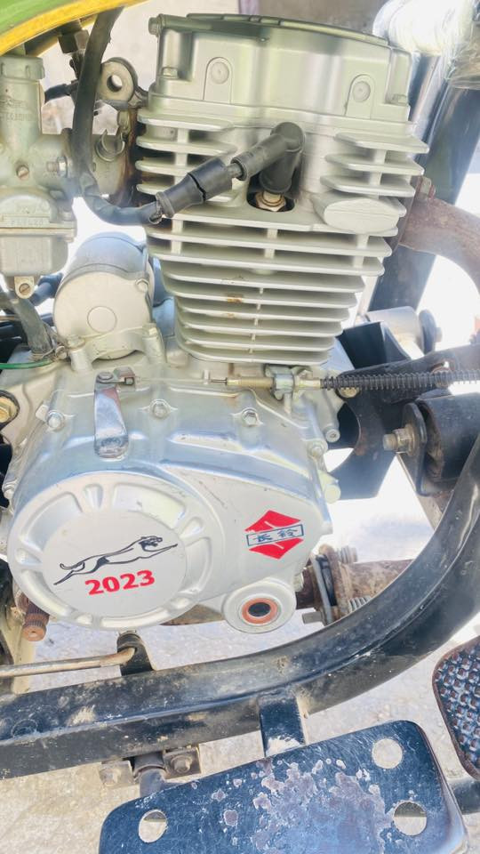 السلام عليكم للبيع صقر23 المكان بغداد متوفر واتساب ***********
