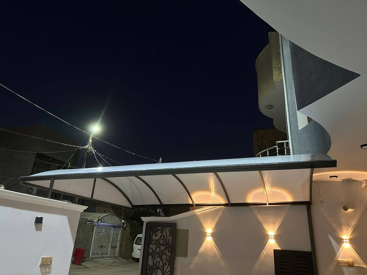 بسم الله ما شاء الله. 
تم بفضل الله عمل سقيفة تعليك (ذراع)  
بوليكابوند 10ملم مقاوم للحرارة مع اجود انواع الحديد درجة اولى.  اتمنى ان تنال اعجابكم.   

لاتنسون متابعة البيج ليصلكم كل جديد.  
للاستفسار مراسلة الصفحة او الاتصال على الرقم. 
***********
