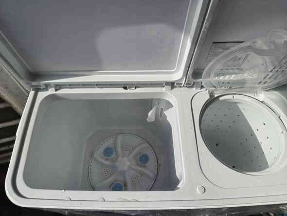 غسالة جديده بجيس ما مستعملة ابدا السعر 175قفل مكاني كوفة شارع المعمل جامع الخزاعل رقمي***********7
