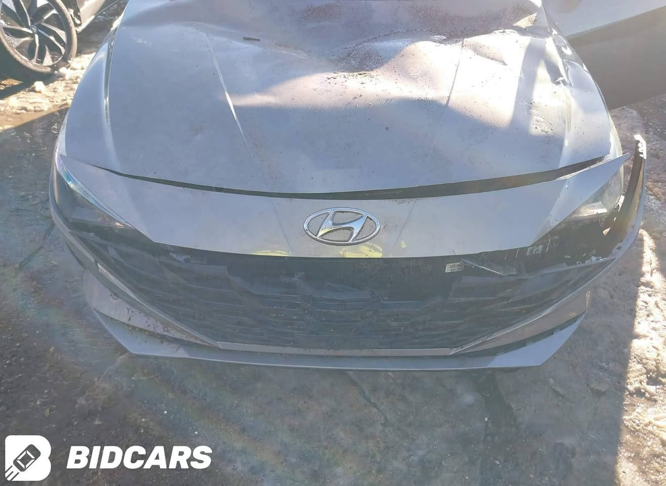 السلام عليكم 
للبيع
النترا ٢٠٢٢ رقم اربيل فول ماعدا الفتحه شاشه ديجيتال رادار حساسات توقف ذاتي ماشيه ٥٧ الف كيلو حادثه بسيط بدون ايرباك فقط صبغ جاملغ خلفي وتبديل بنيد السياره جاهزه بدون نقص شرط التحويل مكان السياره بغداد 
السعر عل الخاص او اتصل ***********
