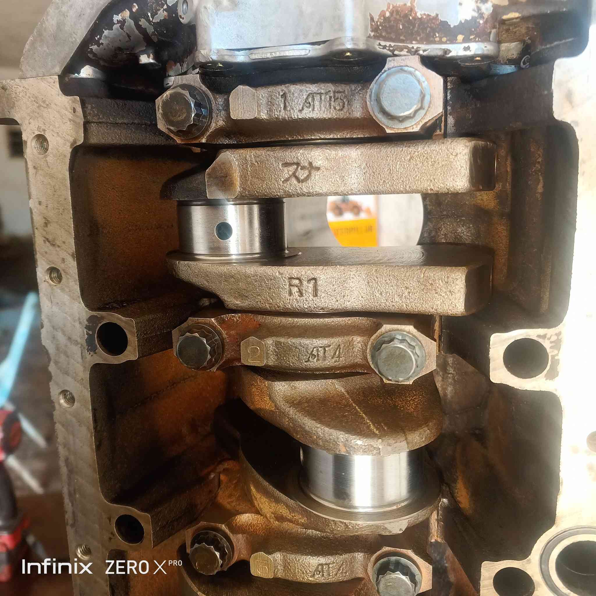 سلام عليكم
سلندر بطه 3000
نضافه 80%
تفحص وتاخذ 
العنوان ديالى 
***********
