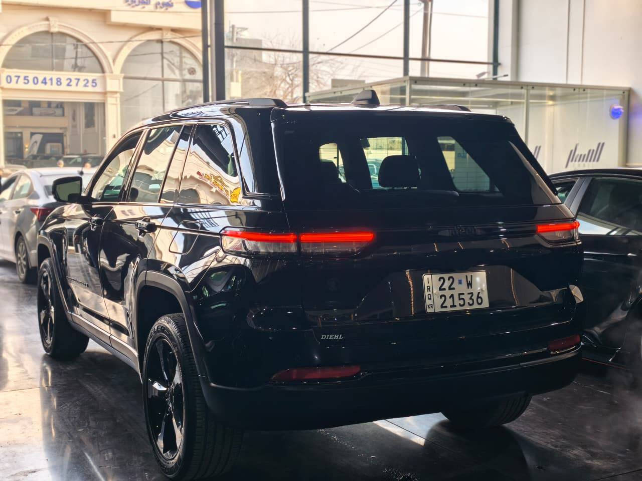 موديل : ٢٠٢٤
جيب گراند شیرۆکی بلاک توب 
ماشیە : ١٠،٠٠٠ میل 
سيارة صريقة بس بونيت صبغ بيلادى نفس لون صابغ بدون دواخل بدون ايرباك سيارة مرقم اربيل تحويل و وكالة بشرط و فحص بشرط سونار ما يشتغل گلوب بالدشبول 
سعر ٣٢٥ $ ورقة بيها مجال/***********/*********** أربيل, العراق
