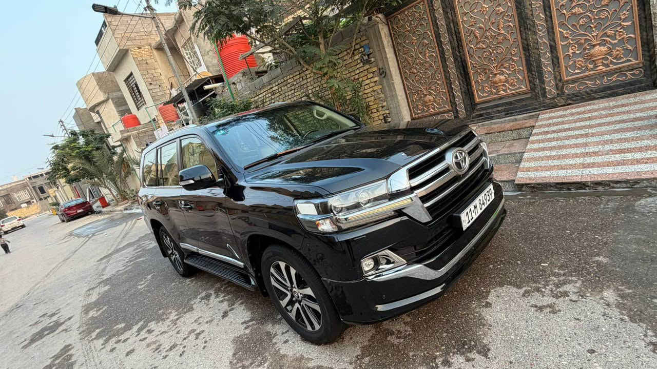 لاندكروز موديل 2019GXR
شركة جيهان 
كفاله عامه حته الدعاميات 
مغلفه نانو 
ماشيه 140
فول مواصفات باب خلفي كهرباء 
8 سلندر 
باسمي رقم جديد وهزه جديده
مكانه البصره 
0️⃣7️⃣7️⃣2️⃣2️⃣9️⃣9️⃣9️⃣9️⃣2️⃣7️⃣
*********** رقم الهاتف البصرة, العراق
