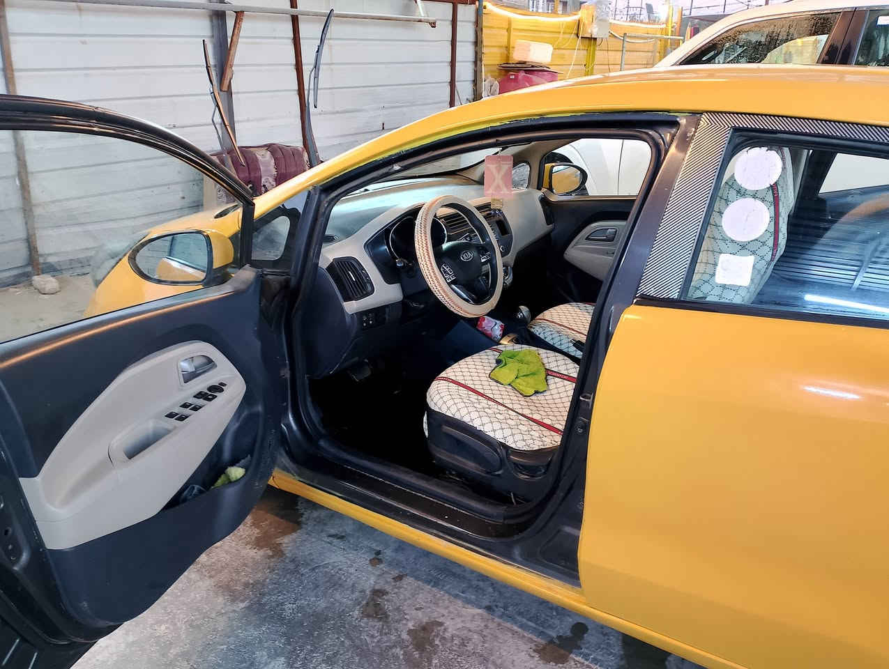 ريو 14 سنوية لل27 مصفرة هيئة غرامات حادث جاملغ خلفي ماعبرة بيع او مراوس مكينة 1600 مكينة كير شر ط السعر 80 بي مجال ***********
