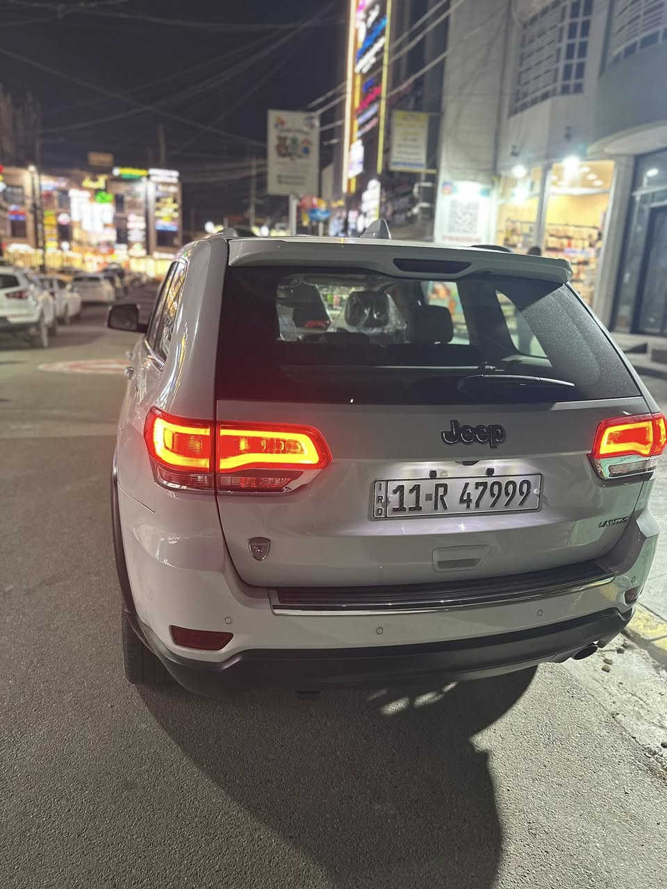 السلام عليكم .
جيب لاريدو خليجي لمتد 2018 فول مواصفات 
ماشية 50km
سونارها موضح كلشي .
ومبدل بيه مكينة جديدة 

السعر 235 ورقة وبيه مجال بسيط 
مكان سيارة بغداد العامرية 

***********
