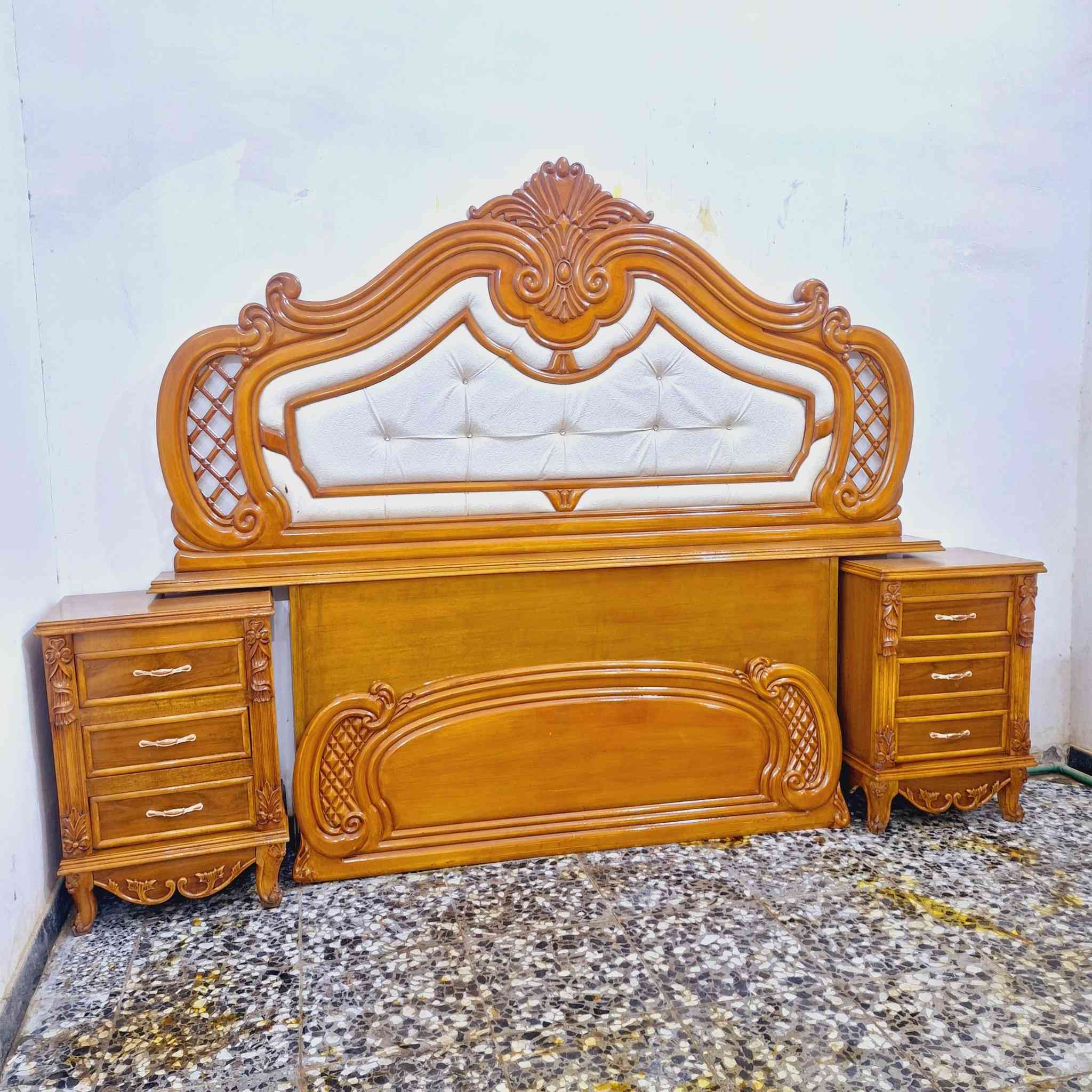 لو تلحك لو متلحك السعر مليون و50 فقط والتوصيل مجاني للإستفسار ***********
