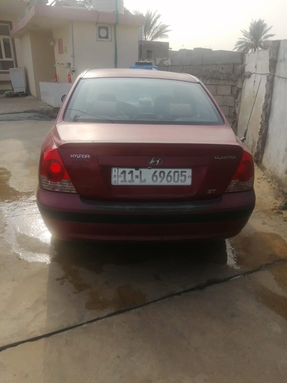 السلام وعليكم سياره لبيع ألنترا 2004 سياره رقم بغداد محرك كير شرط تبريد تدفئه شغال حداديه 100/100 سياره تحويل ثاني شرط جاملغ اليمين الخلفي من أمريكيه وسياره اثر جراد شرط شاكوش مابيها العنوان سياره ديالى  ناحيه السلام السعر 75وبيه مجال رقم الهاتف ***********
