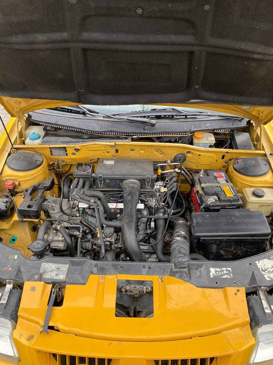 سلام عليكم  سيارة سمند ٢٠١٢ كرستال ناطقة  سويج عدد ٢ جهاز انذار بيها كفالة عامة سنوية ٢٧ ماناقصها شي من ايدك للشارع السعر ٤٦ العنوان بغداد الرصافة الاتصال ***********
