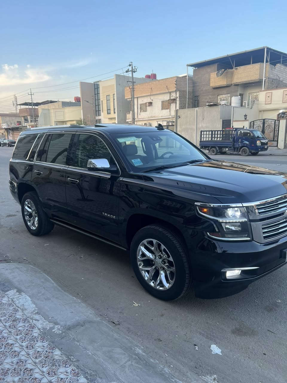 السلام عليكم شفرليت تاهو موديل 2015
فول موصفات LTZ واحد ع واحد 
كفاله عامه ضربه وصبغ وتبديل 
رقم أربيل الجديد 
محرك 5300 شرط ما مفتوح 
العنوان البصره 
السعر 365
رقم الموبايل ***********
