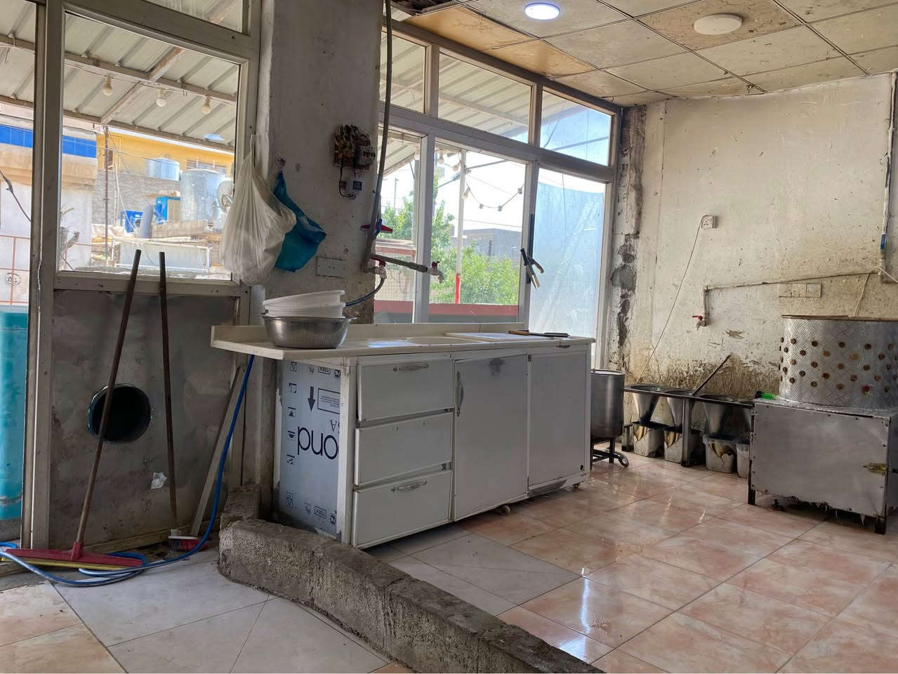 ‎دوکانیکی مریشک بە کامل ئەشیاوە بۆ فرۆشتن لە خەبات ئیشی زۆر باشە موشتەری خۆی هەیە ژم (***********)‎ السليمانية, العراق
