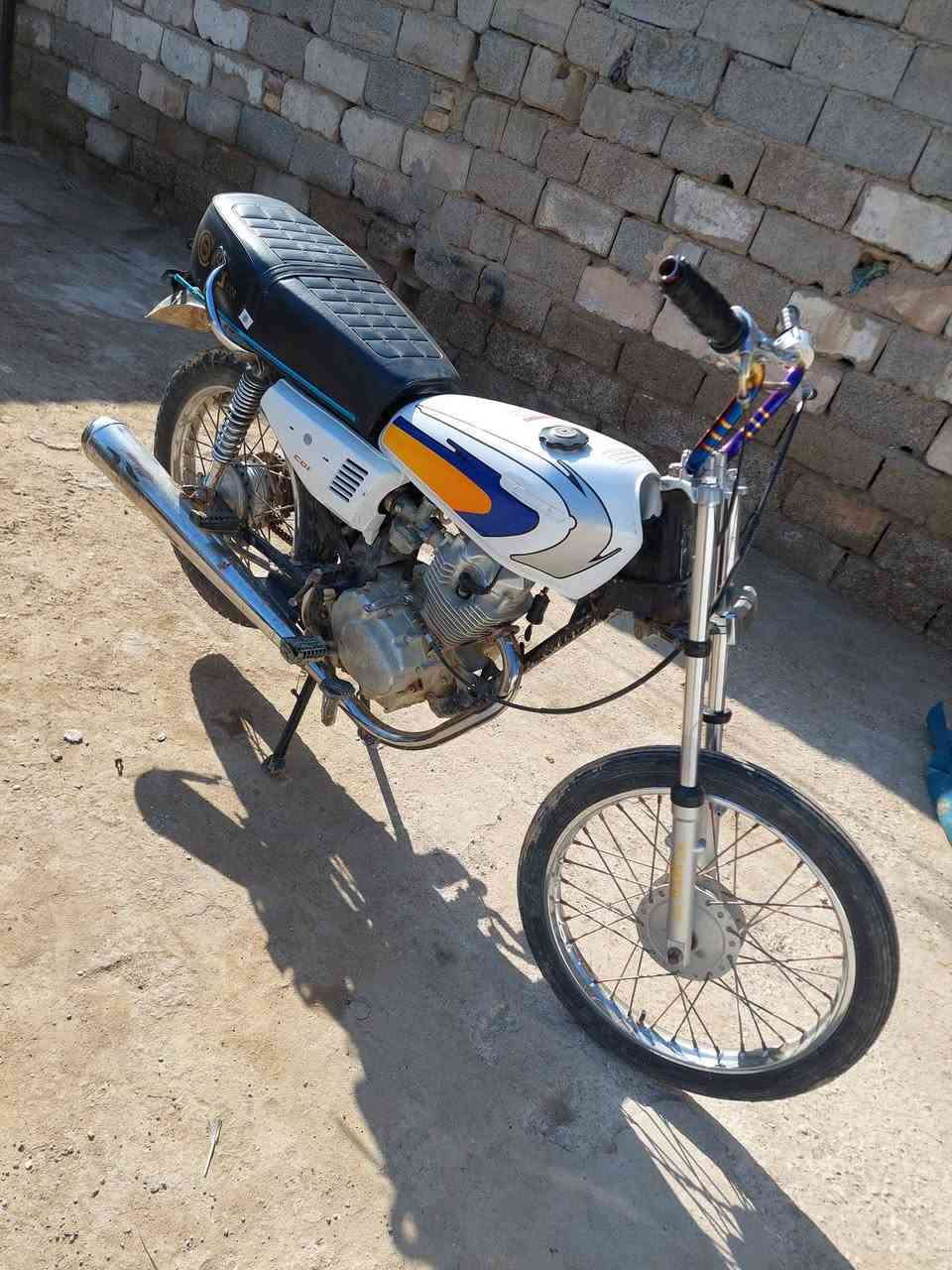 سلام اعليكم اربعه كير البيع مديل 17 البيع مكان الدراجه كوت شارع النفط ب500 وبيه مجال اشراي ***********
